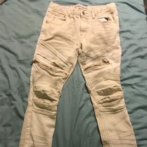 Men’s khaki jeans